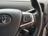 2016 Toyota Estima Hybrid 2.4 Aeras Premium 4WD Pearl Van for sale, Japanese used car export - photo 14 of 24 | GULJI TRADERS