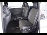 2016 Toyota Estima Hybrid 2.4 Aeras Premium 4WD Pearl Van for sale, Japanese used car export - photo 19 of 24 | GULJI TRADERS