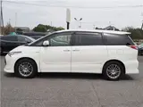 2017 Toyota Estima Hybrid Aeras Premium 4WD Side Lift-Up Seat Removal Electric Pearl Van for sale, Japanese used car export - photo 12 of 67 | GULJI TRADERS