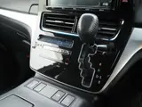 2017 Toyota Estima Hybrid Aeras Premium 4WD Side Lift-Up Seat Removal Electric Pearl Van for sale, Japanese used car export - photo 57 of 67 | GULJI TRADERS