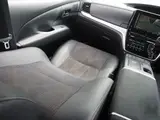 2017 Toyota Estima Hybrid Aeras Premium 4WD Side Lift-Up Seat Removal Electric Pearl Van for sale, Japanese used car export - photo 63 of 67 | GULJI TRADERS