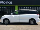 2017 Toyota Estima Hybrid Aeras Premium-G 4WD Pearl Van for sale, Japanese used car export - photo 18 of 45 | GULJI TRADERS