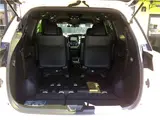 2017 Toyota Estima Hybrid Aeras Premium-G 4WD Pearl Van for sale, Japanese used car export - photo 40 of 45 | GULJI TRADERS