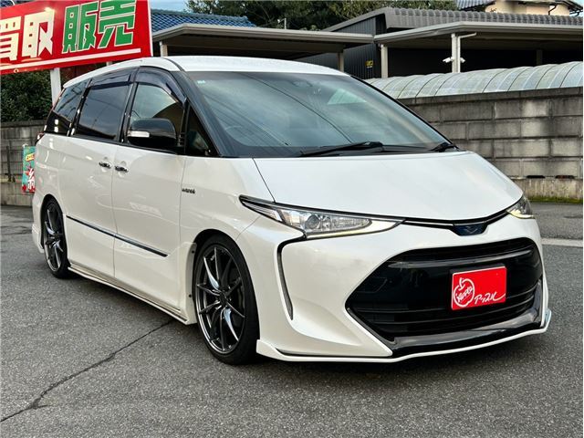 2017 Toyota Estima Hybrid Sedan for sale, Japanese used car export - photo 1 of 38 | GULJI TRADERS