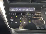 2017 Toyota Estima Hybrid Aeras Premium 4WD Pearl Van for sale, Japanese used car export - photo 11 of 20 | GULJI TRADERS
