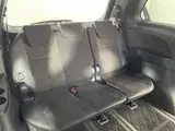 2017 Toyota Estima Hybrid Aeras Premium 4WD Pearl Van for sale, Japanese used car export - photo 15 of 20 | GULJI TRADERS