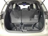 2017 Toyota Estima Hybrid Aeras Premium 4WD Pearl Van for sale, Japanese used car export - photo 16 of 20 | GULJI TRADERS