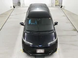 2017 Toyota Estima Hybrid 4WD Sedan for sale, Japanese used car export - photo 7 of 12 | GULJI TRADERS