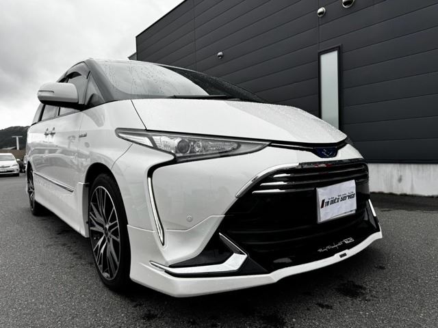 2019 Toyota Estima Hybrid 2.4 - photo 1 2019 Toyota Estima Hybrid 2.4 Sedan for sale, Japanese used car export - photo 1 of 62 | GULJI TRADERS