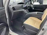 2019 Toyota Estima Hybrid Aeras Smart 4WD Silver Van for sale, Japanese used car export - photo 22 of 24 | GULJI TRADERS