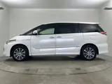 2019 Toyota Estima Hybrid Aeras Premium 4WD Pearl Van for sale, Japanese used car export - photo 19 of 24 | GULJI TRADERS