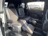 2019 Toyota Estima Hybrid 2.4 Aeras Premium Pearl Van for sale, Japanese used car export - photo 14 of 30 | GULJI TRADERS