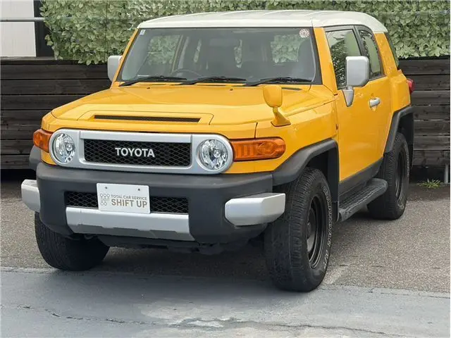 2016 Toyota FJ Cruiser 4.0 Color Package 4WD - photo 1 2016 Toyota FJ Cruiser 4.0 Color Package 4WD Yellow Jeep for sale, Japanese used car export - photo 1 of 35 | GULJI TRADERS