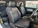 2016 Toyota FJ Cruiser FJ Cruiser Color Package White Jeep for sale, Japanese used car export - photo 7 of 50 | GULJI TRADERS