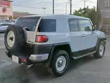 2016 Toyota FJ Cruiser FJ Cruiser Color Package White Jeep for sale, Japanese used car export - photo 17 of 50 | GULJI TRADERS