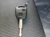 2016 Toyota FJ Cruiser FJ Cruiser Color Package White Jeep for sale, Japanese used car export - photo 43 of 50 | GULJI TRADERS