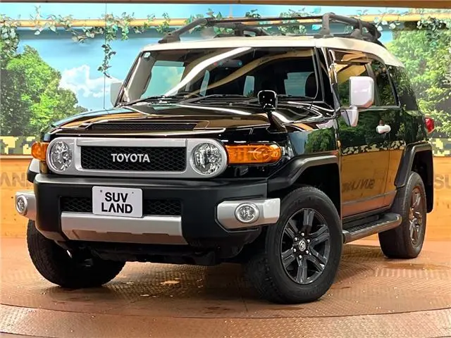 2017 Toyota FJ Cruiser Base grade Black Jeep for sale, Japanese used car export | GULJI TRADERS