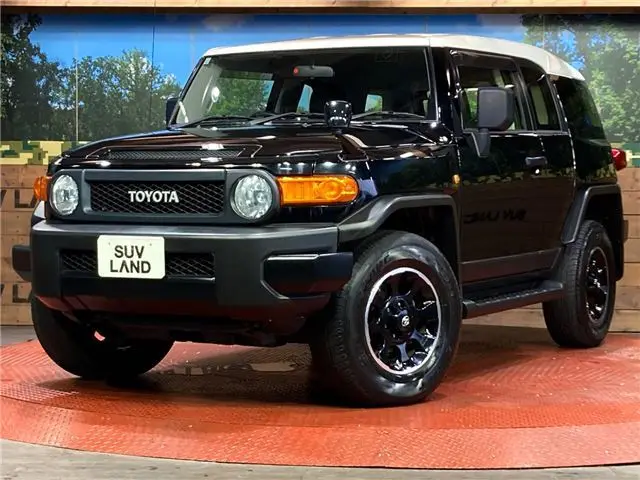 2017 Toyota FJ Cruiser Black color package - photo 1 2017 Toyota FJ Cruiser Black color package Black Jeep for sale, Japanese used car export - photo 1 of 30 | GULJI TRADERS