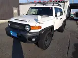 2017 Toyota FJ Cruiser Color package 4WD ☆ Full-segment navigation ☆ Backup camera ☆ White Jeep for sale, Japanese used car export - photo 1 of 19 | GULJI TRADERS
