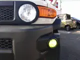 2017 Toyota FJ Cruiser Color package 4WD ☆ Full-segment navigation ☆ Backup camera ☆ White Jeep for sale, Japanese used car export - photo 4 of 19 | GULJI TRADERS