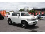 2017 Toyota FJ Cruiser 4.0 4WD White Jeep for sale, Japanese used car export - photo 19 of 25 | GULJI TRADERS