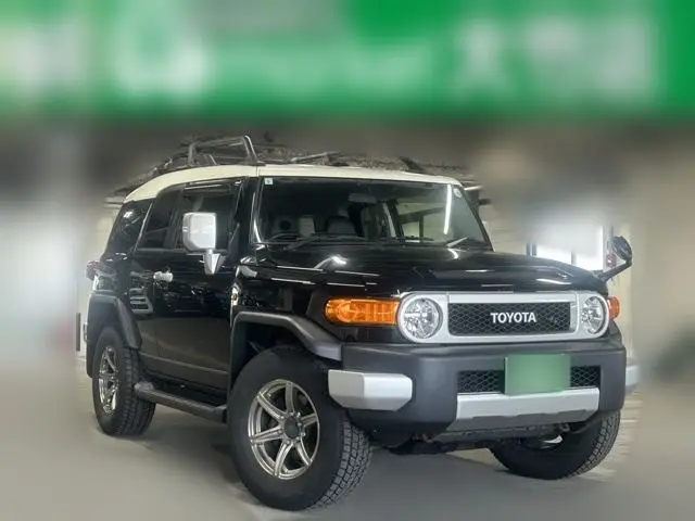 2017 Toyota FJ Cruiser 4.0 Color Package 4WD (7225) - photo 1 2017 Toyota FJ Cruiser 4.0 Color Package 4WD (7225) Black Jeep for sale, Japanese used car export - photo 1 of 29 | GULJI TRADERS
