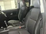 2017 Toyota FJ Cruiser 4.0 Color Package 4WD (7225) Black Jeep for sale, Japanese used car export - photo 14 of 29 | GULJI TRADERS