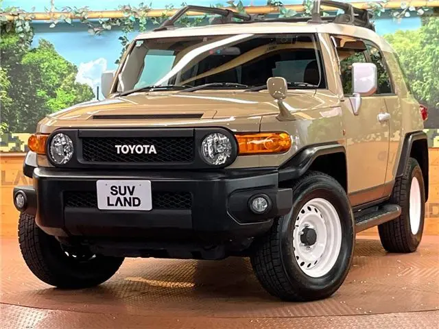 2017 Toyota FJ Cruiser Color Package Gold Jeep for sale, Japanese used car export | GULJI TRADERS