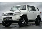 2017 Toyota FJ Cruiser White Jeep for sale, Japanese used car export - photo 2 of 33 | GULJI TRADERS