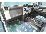 2017 Toyota FJ Cruiser 4.0 Color Package Gray Jeep for sale, Japanese used car export - photo 9 of 60 | GULJI TRADERS