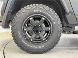2017 Toyota FJ Cruiser Base grade 4WD ★ MKW 17-inch alloy wheels ★ JAOS chrome parts ★ Black Jeep for sale, Japanese used car export - photo 28 of 35 | GULJI TRADERS