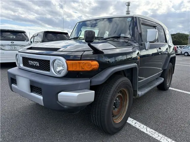 2017 Toyota FJ Cruiser Base grade 4WD - photo 1 2017 Toyota FJ Cruiser Base grade 4WD Black Jeep for sale, Japanese used car export - photo 1 of 54 | GULJI TRADERS