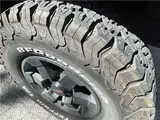 2017 Toyota FJ Cruiser Base grade White Jeep for sale, Japanese used car export - photo 12 of 41 | GULJI TRADERS