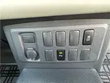 2017 Toyota FJ Cruiser Base grade White Jeep for sale, Japanese used car export - photo 38 of 41 | GULJI TRADERS
