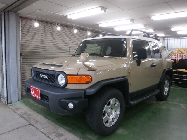 2017 Toyota FJ Cruiser Jeep for sale, Japanese used car export - photo 1 of 15 | GULJI TRADERS