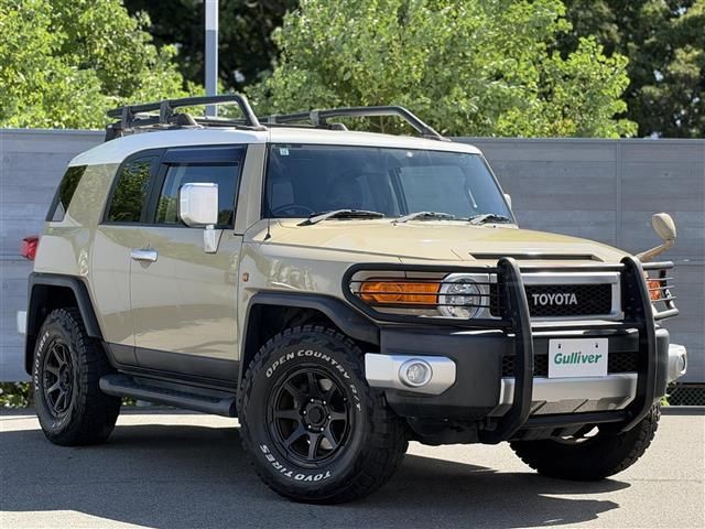 2017 Toyota FJ Cruiser 4WD - photo 1 2017 Toyota FJ Cruiser 4WD Jeep for sale, Japanese used car export - photo 1 of 24 | GULJI TRADERS