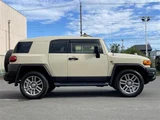 2018 Toyota FJ Cruiser 4WD Jeep for sale, Japanese used car export - photo 20 of 23 | GULJI TRADERS