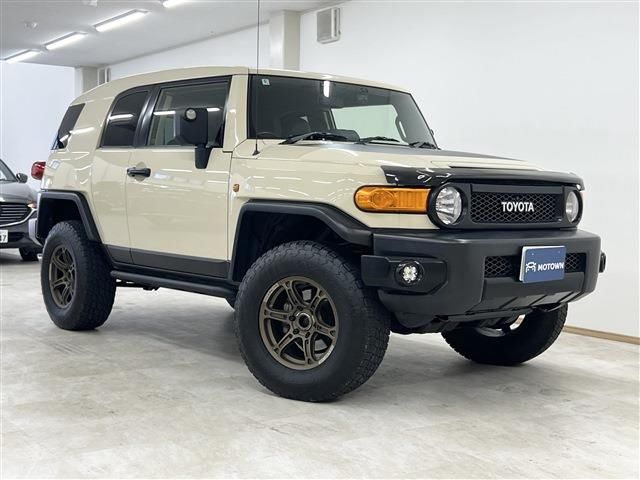 2018 Toyota FJ Cruiser 4.0 Standard - photo 1 2018 Toyota FJ Cruiser 4.0 Standard Jeep for sale, Japanese used car export - photo 1 of 30 | GULJI TRADERS