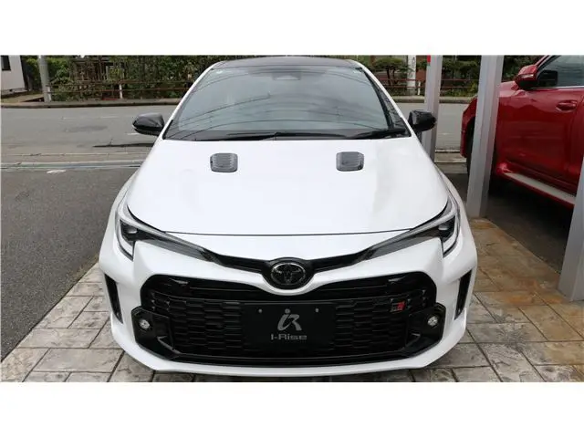 2024 Toyota GR Corolla 1.6 RZ 4WD White Sedan for sale, Japanese used car export | GULJI TRADERS