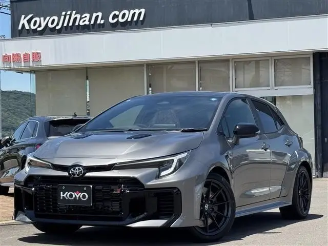 2026 Toyota GR Corolla 1.6RZ GR-DAT 4WD Silver Sedan for sale, Japanese used car export | GULJI TRADERS