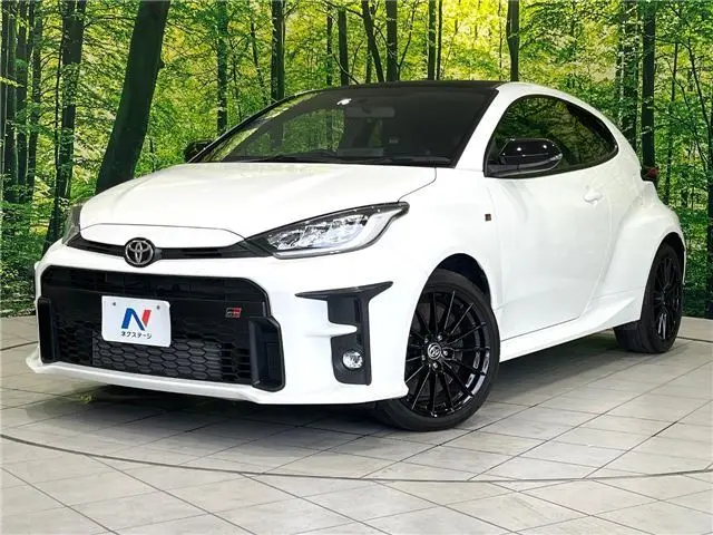 2021 Toyota GR Yaris RZ - photo 1 2021 Toyota GR Yaris RZ White Coupe for sale, Japanese used car export - photo 1 of 30 | GULJI TRADERS