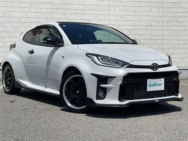 2021 Toyota GR Yaris RZ 4WD - photo 1 2021 Toyota GR Yaris RZ 4WD White Coupe for sale, Japanese used car export - photo 1 of 24 | GULJI TRADERS
