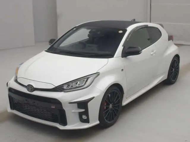 2021 Toyota GR Yaris RZ 4WD - photo 1 2021 Toyota GR Yaris RZ 4WD Pearl Coupe for sale, Japanese used car export - photo 1 of 14 | GULJI TRADERS