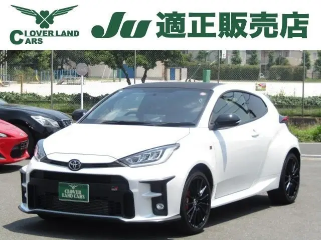 2021 Toyota GR Yaris 1.6 RZ 4WD - photo 1 2021 Toyota GR Yaris 1.6 RZ 4WD White Coupe for sale, Japanese used car export - photo 1 of 18 | GULJI TRADERS