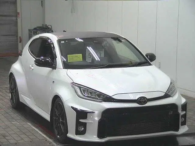 2021 Toyota GR Yaris 4WD GR Yaris RZ High Performance - photo 1 2021 Toyota GR Yaris 4WD GR Yaris RZ High Performance Pearl Coupe for sale, Japanese used car export - photo 1 of 6 | GULJI TRADERS