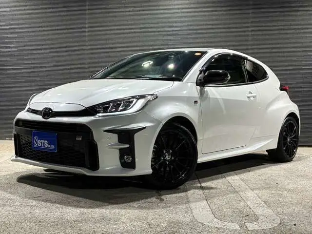 2022 Toyota GR Yaris 1.5 RS - photo 1 2022 Toyota GR Yaris 1.5 RS White Coupe for sale, Japanese used car export - photo 1 of 59 | GULJI TRADERS