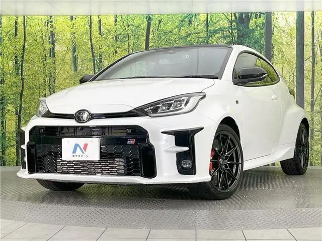 2022 Toyota GR Yaris RZ High Performance Pearl Coupe for sale, Japanese used car export - photo 1 of 30 | GULJI TRADERS