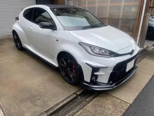2022 Toyota GR Yaris 1.6 RZ High Performance 4WD - photo 1 2022 Toyota GR Yaris 1.6 RZ High Performance 4WD Pearl Coupe for sale, Japanese used car export - photo 1 of 48 | GULJI TRADERS