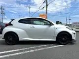 2022 Toyota GR Yaris GR RS Pearl Coupe for sale, Japanese used car export - photo 4 of 24 | GULJI TRADERS