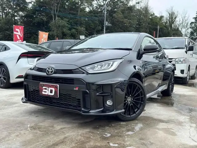 2022 Toyota GR Yaris RS - photo 1 2022 Toyota GR Yaris RS Black Coupe for sale, Japanese used car export - photo 1 of 9 | GULJI TRADERS